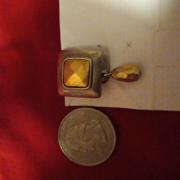 Premier design earrings - Picture 2 of 3